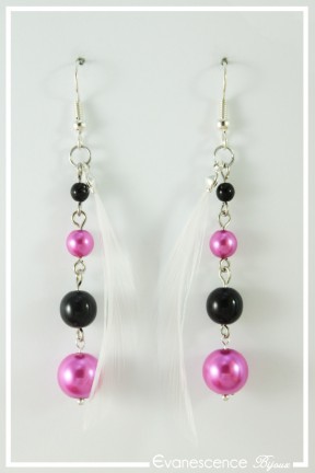 boucles-d-oreilles-sur-clous-ambre-couleur-fuchsia-et-noir-modele-plumes